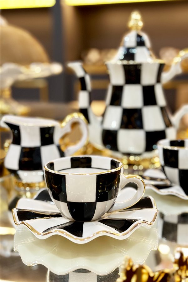 Checkered Black Single Teacup Set