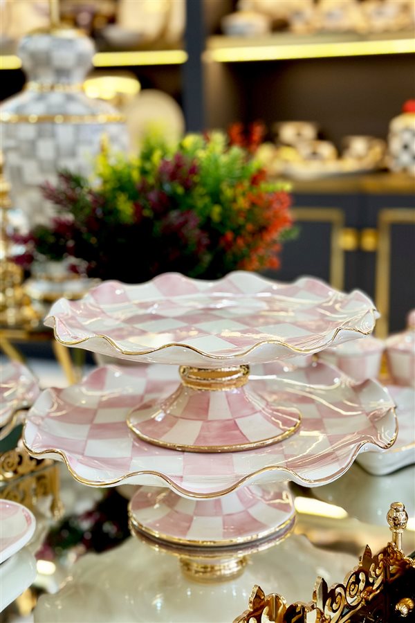 Checkered Pink Small Size Cake Stand