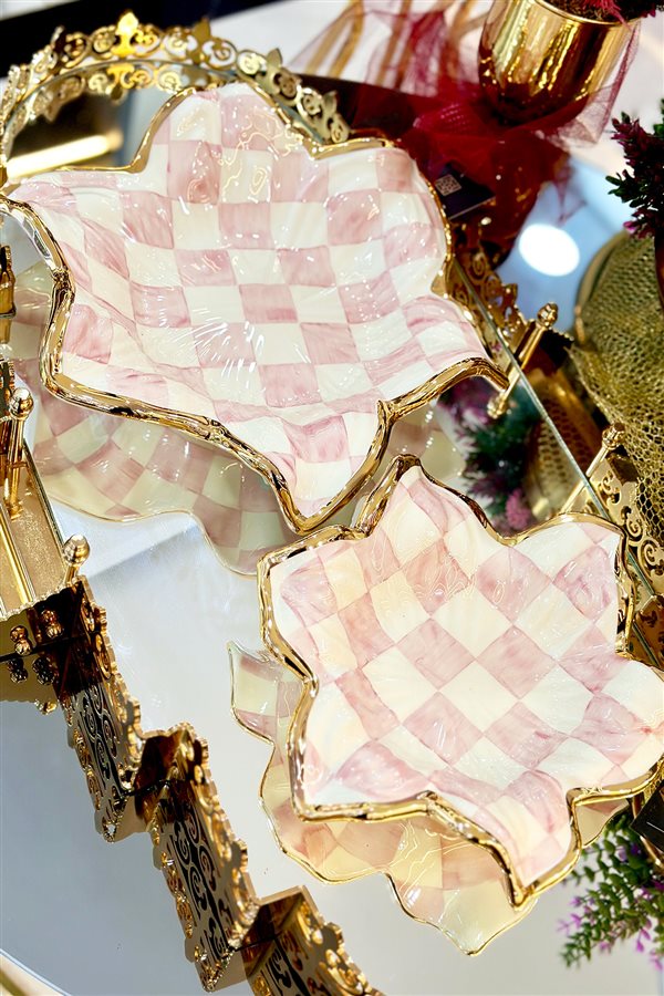 Checkered Pink 35cm Leaf Plate