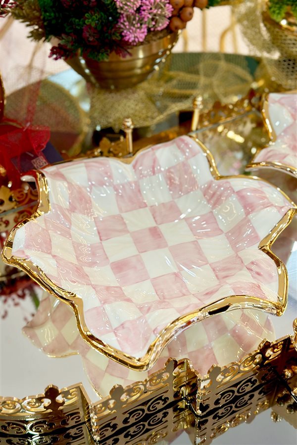 Checkered Pink 35cm Leaf Plate