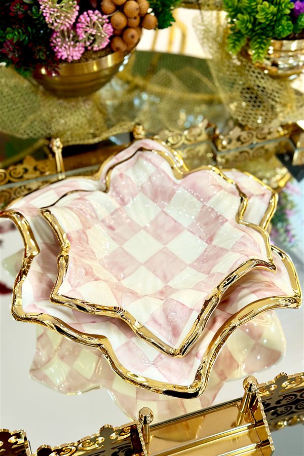 Checkered Pink 30cm Leaf Plate