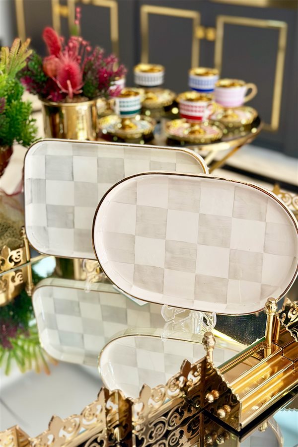 Checkered Gray Rectangular Presentation Tray