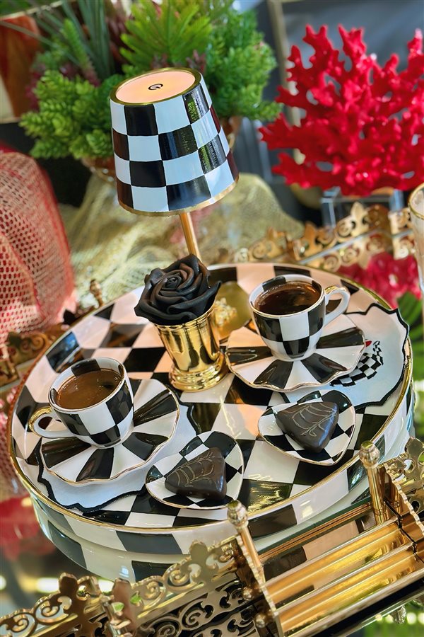 Checkered Black 35cm Round Tray