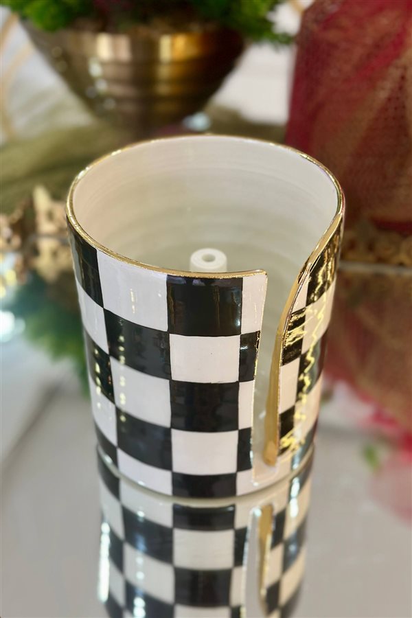 Checkered Black Cylindrical Towel Holder